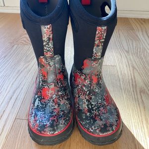 Bogs Size 13 snow/rain boot